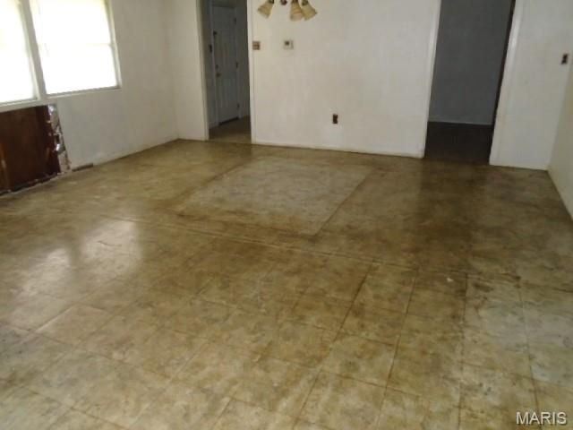 4211 Old Road, De Soto, MO 63020
