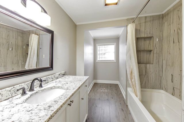 1442 St Charles St, Houma, LA 70360