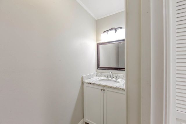 1442 St Charles St, Houma, LA 70360