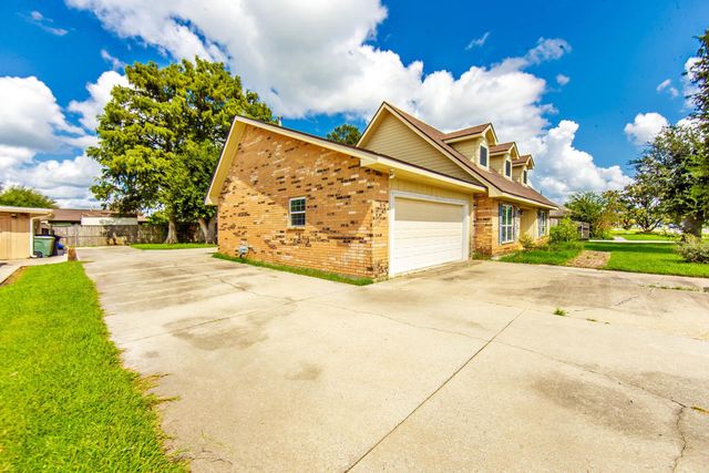 1442 St Charles St, Houma, LA 70360