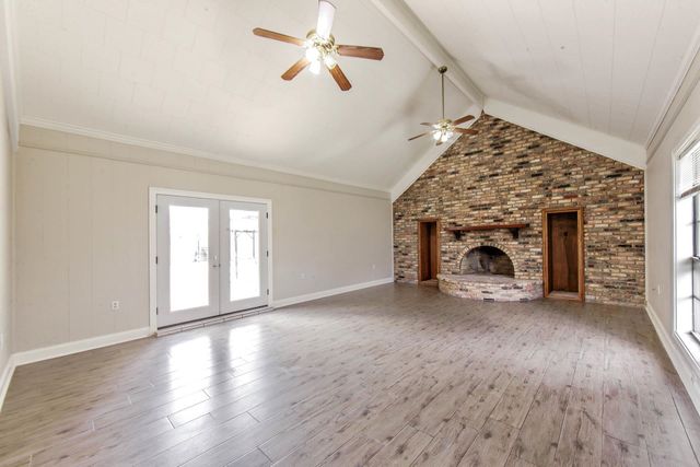 1442 St Charles St, Houma, LA 70360