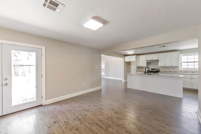 1442 St Charles St, Houma, LA 70360