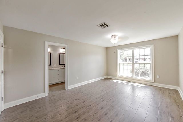1442 St Charles St, Houma, LA 70360