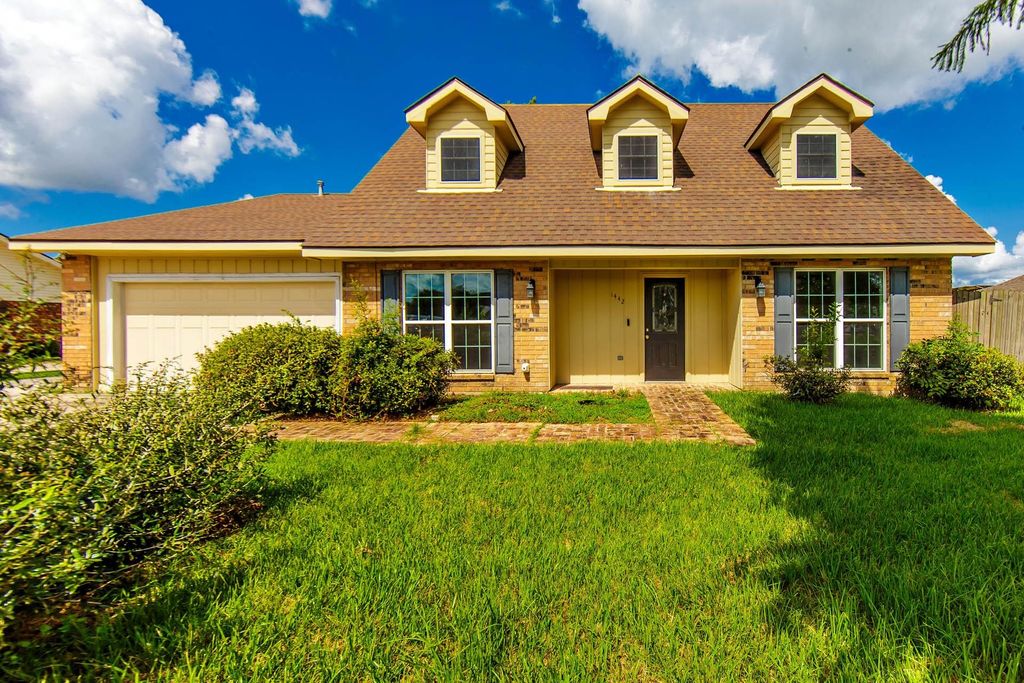 1442 St Charles St, Houma, LA 70360