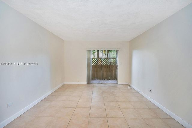 8500 SW 109 Ave 6-102, Miami, FL 33173