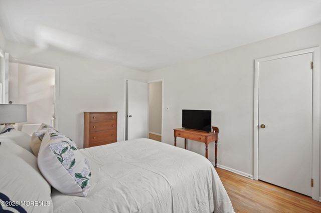 10 Washingtons Advance, Manalapan, NJ 07726