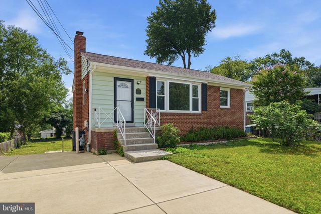 6618 NEWPORT RD, Hyattsville, MD 20784