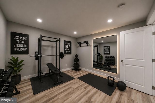 6618 NEWPORT RD, Hyattsville, MD 20784