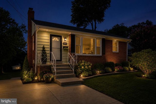 6618 NEWPORT RD, Hyattsville, MD 20784
