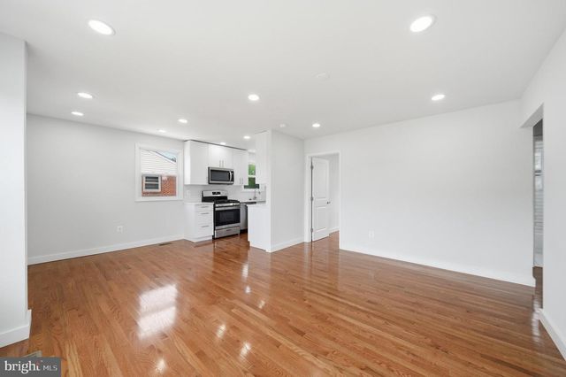 6618 NEWPORT RD, Hyattsville, MD 20784