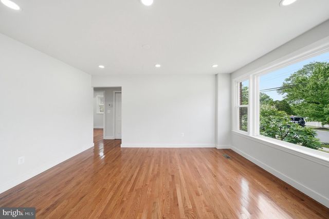 6618 NEWPORT RD, Hyattsville, MD 20784
