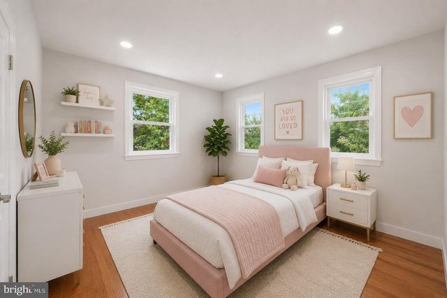 6618 NEWPORT RD, Hyattsville, MD 20784