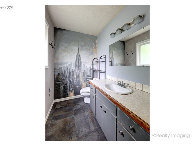 7752 Se HARRISON St, Milwaukie, OR 97222