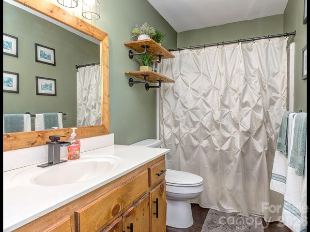 8723 Crestview Drive, Waxhaw, NC 28173