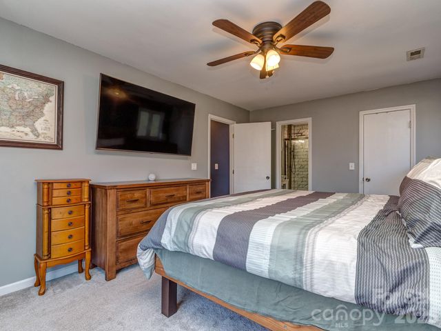 8723 Crestview Drive, Waxhaw, NC 28173