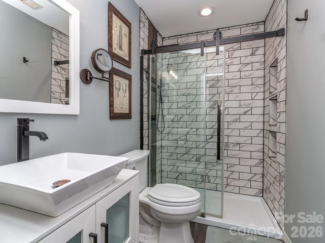 8723 Crestview Drive, Waxhaw, NC 28173