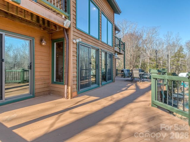 8723 Crestview Drive, Waxhaw, NC 28173