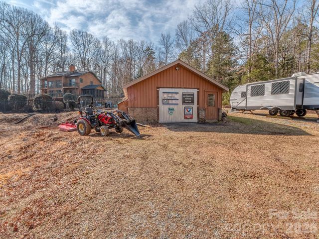 8723 Crestview Drive, Waxhaw, NC 28173