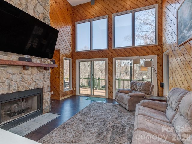 8723 Crestview Drive, Waxhaw, NC 28173