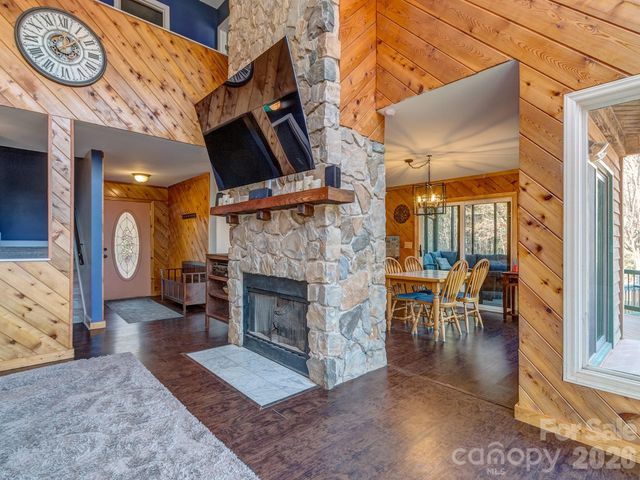 8723 Crestview Drive, Waxhaw, NC 28173