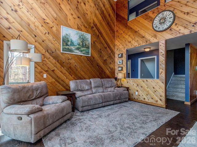 8723 Crestview Drive, Waxhaw, NC 28173