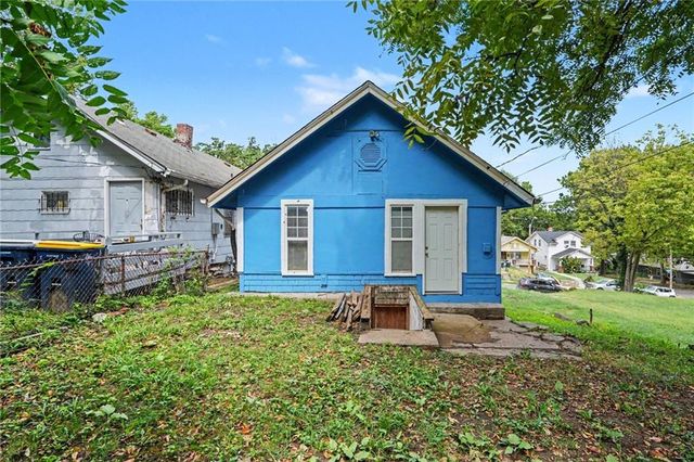 6039 E 14TH Street, Kansas City, MO 64126