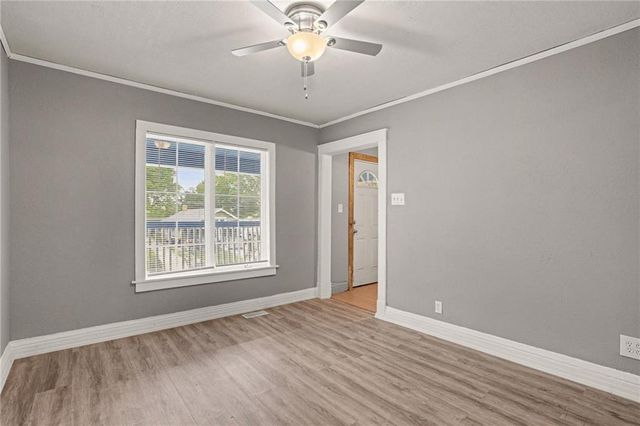 6039 E 14TH Street, Kansas City, MO 64126