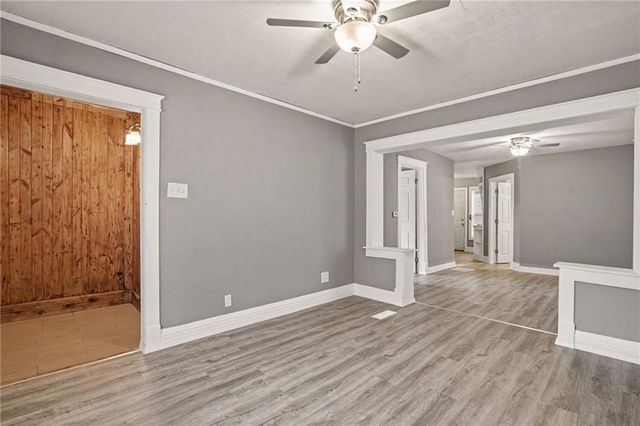 6039 E 14TH Street, Kansas City, MO 64126