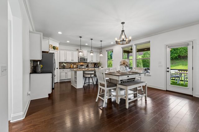 4216 Stone Hall Blvd, Hermitage, TN 37076