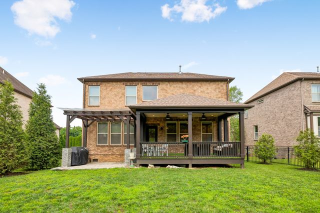 4216 Stone Hall Blvd, Hermitage, TN 37076