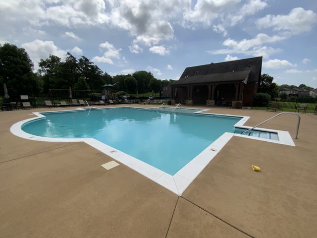 4216 Stone Hall Blvd, Hermitage, TN 37076