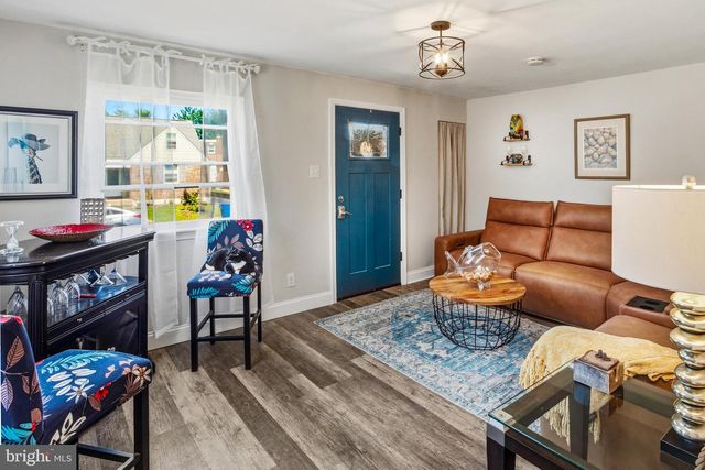123 FOLSOM AVE., Folsom, PA 19033
