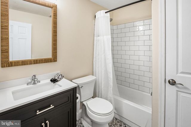 123 FOLSOM AVE., Folsom, PA 19033