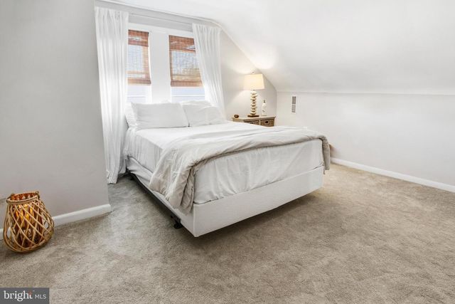 123 FOLSOM AVE., Folsom, PA 19033
