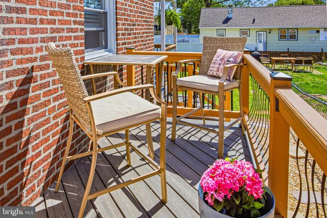 123 FOLSOM AVE., Folsom, PA 19033