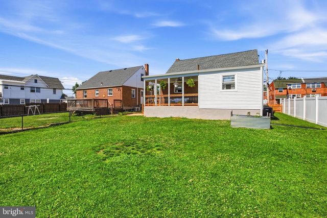123 FOLSOM AVE., Folsom, PA 19033