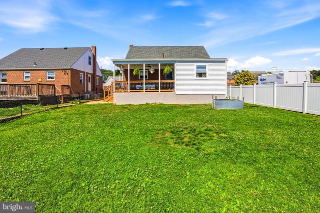 123 FOLSOM AVE., Folsom, PA 19033