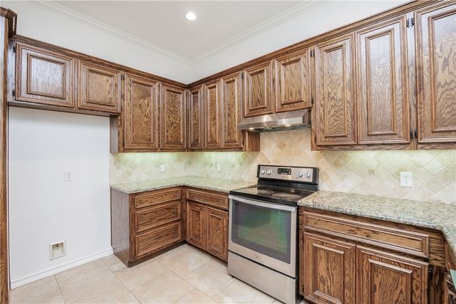 3829 Holland Dr, Corpus Christi, TX 78418