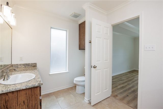 3829 Holland Dr, Corpus Christi, TX 78418