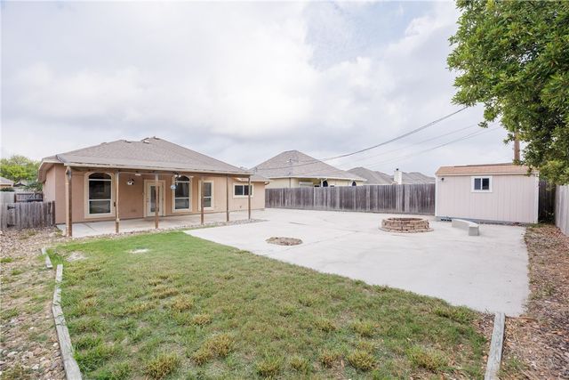 3829 Holland Dr, Corpus Christi, TX 78418