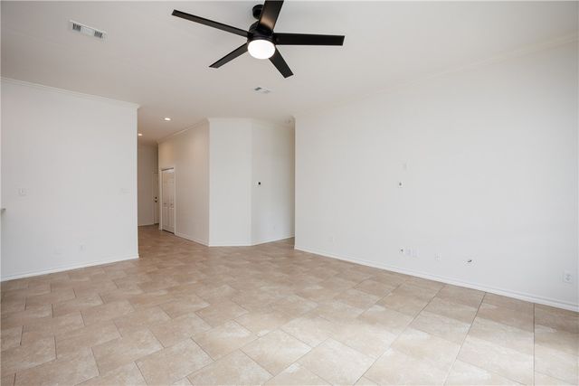 3829 Holland Dr, Corpus Christi, TX 78418