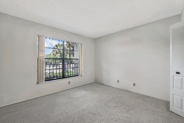 4640 W Lucerne Lakes Blvd W 206, Lake Worth, FL 33467