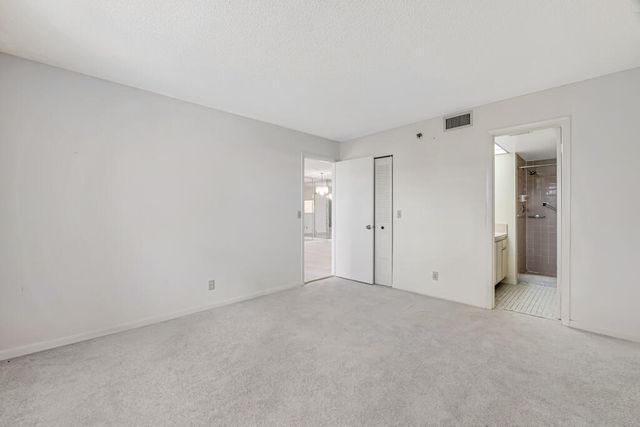 4640 W Lucerne Lakes Blvd W 206, Lake Worth, FL 33467