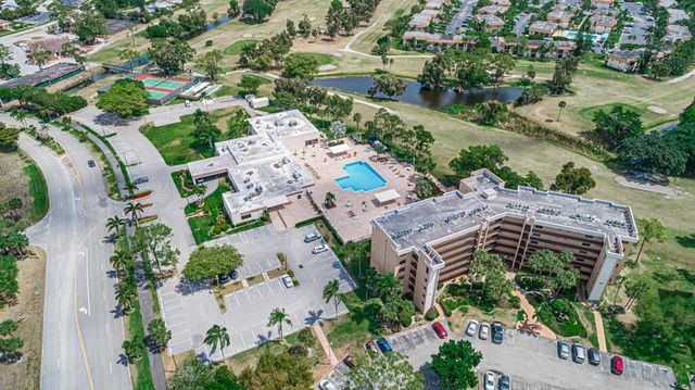 4640 W Lucerne Lakes Blvd W 206, Lake Worth, FL 33467