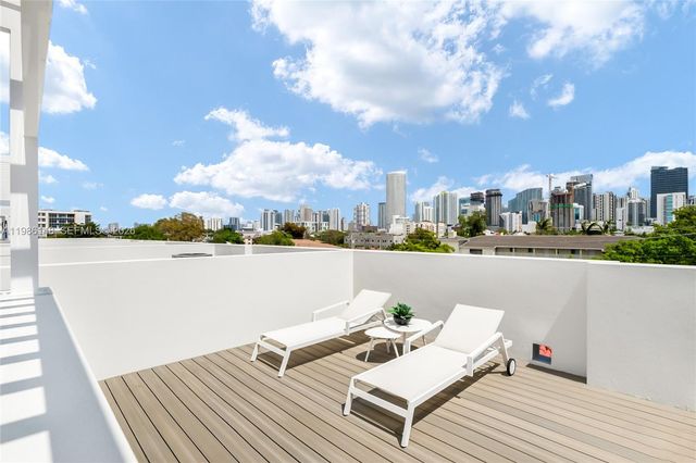 721 SW 11th Street A, Miami, FL 33129