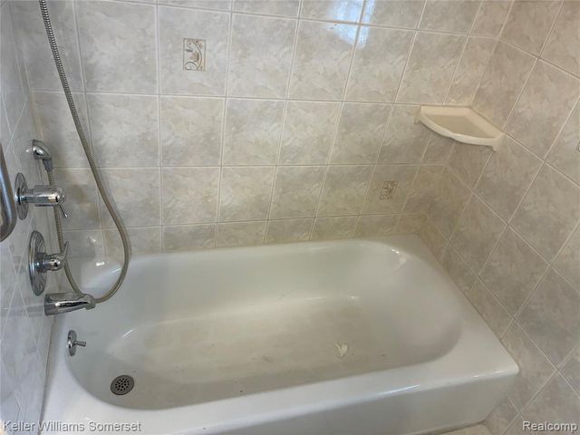 18031 Mott Avenue, Eastpointe, MI 48021