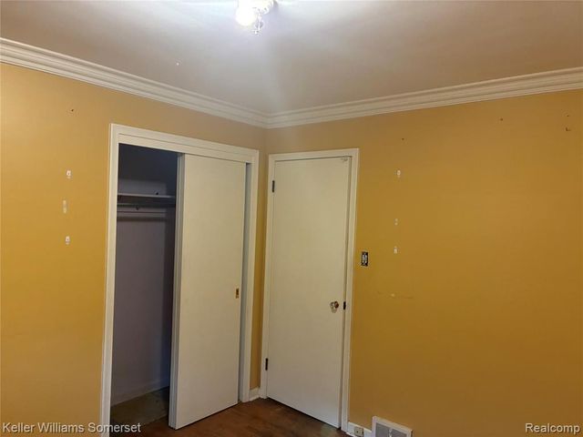 18031 Mott Avenue, Eastpointe, MI 48021