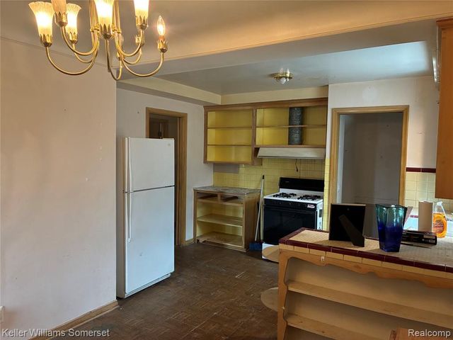 18031 Mott Avenue, Eastpointe, MI 48021