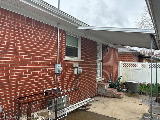 18031 Mott Avenue, Eastpointe, MI 48021