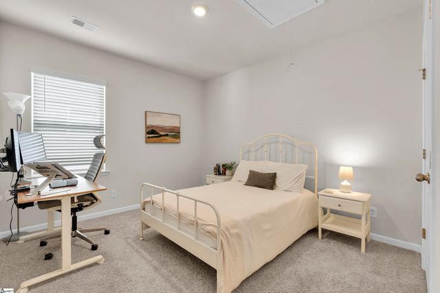 76 Oak Edge Lane, Greer, SC 29651